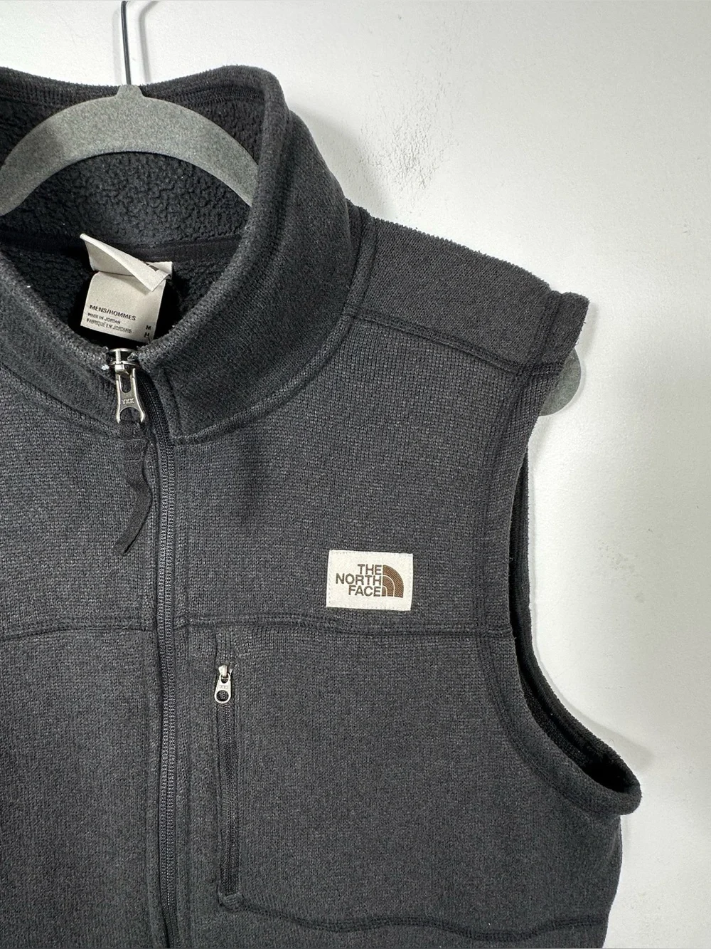 The North Face Fleece Vest Mens Medium Gray Full Zip Outdoor Hiking Vest